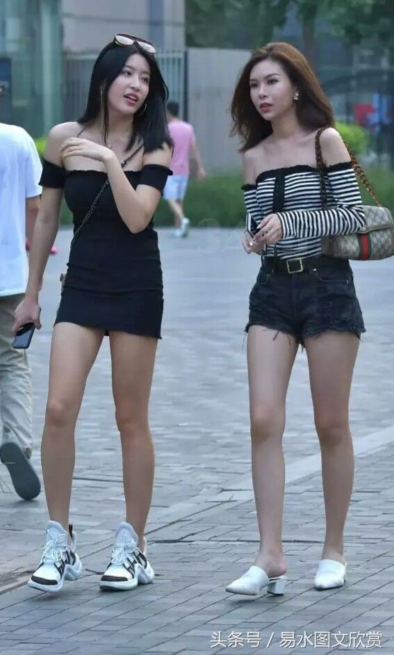 街拍路人:就这样期待着花开,就这样看着未来