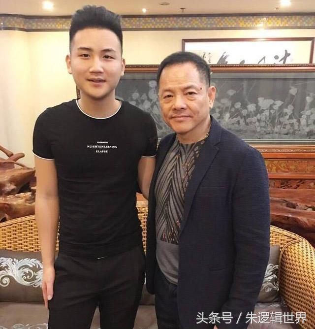 于海明大哥否认有人向其汇款30万，难道大家又当了一次猴？