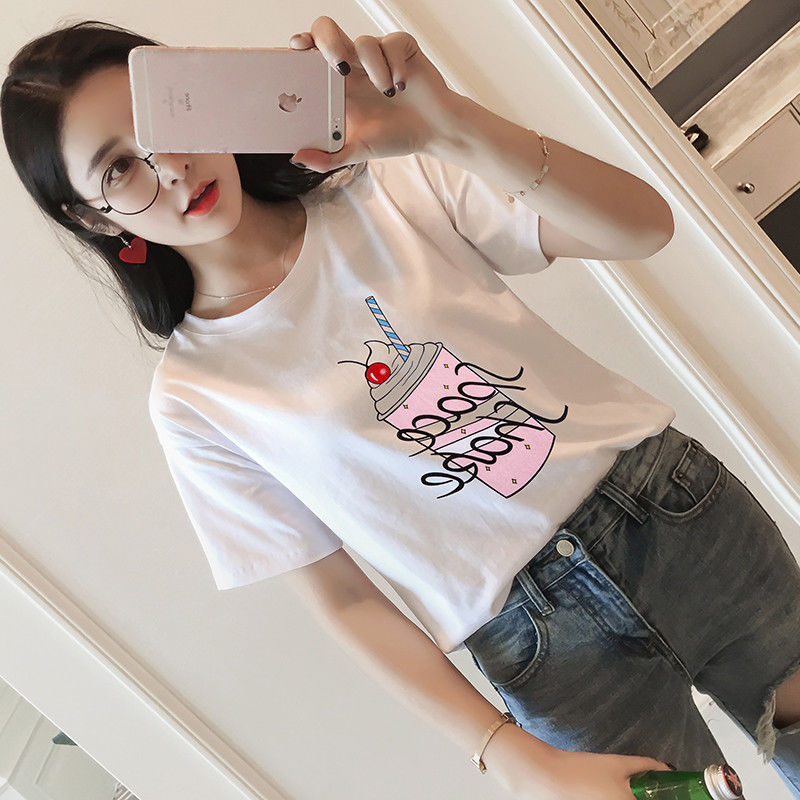 性感不是S!丰满的女人这样穿“流氓衫”，毫无违和感，性感十足