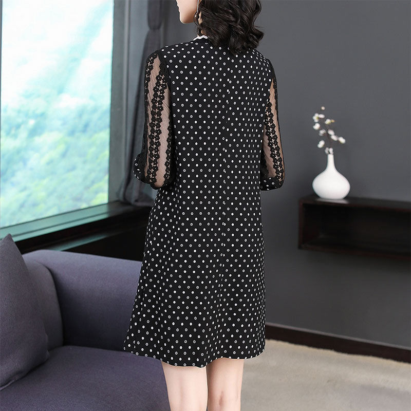 天，刚上新的“秋装”真美，一款比一款洋气，恨不得!全买回家