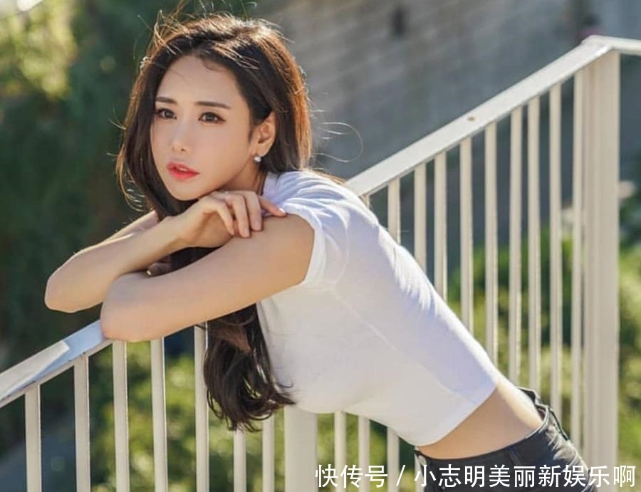 美女■牛仔裤美女各种流传的前沿潮流,体现出了绝代佳人的格调