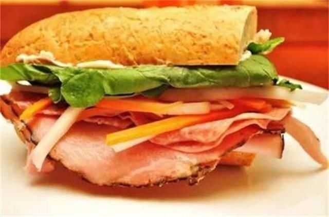 朋友圈晒越南这一美食，却被闺蜜勒令有毒不能吃，得知真相尴尬了