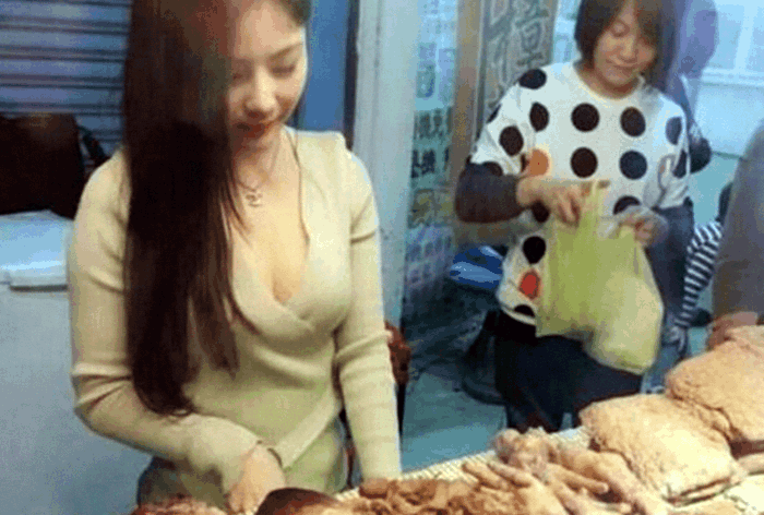 辣眼睛! “卤肉西施”穿衣风格遭吐槽, 网友: 和职业很搭配