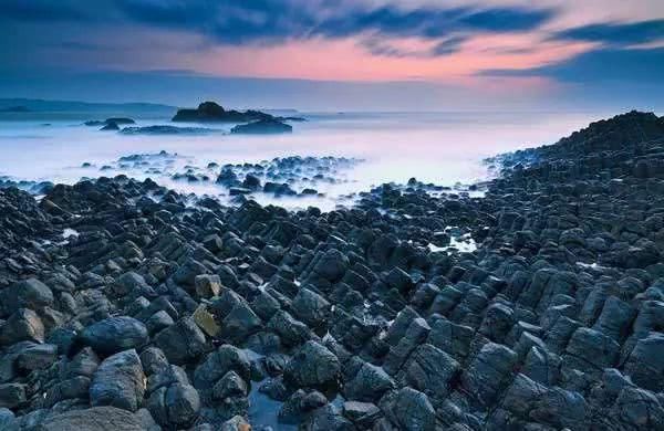  绝美：福建一座绝美小岛，有世界级火山奇观被称为“海下兵马俑”！