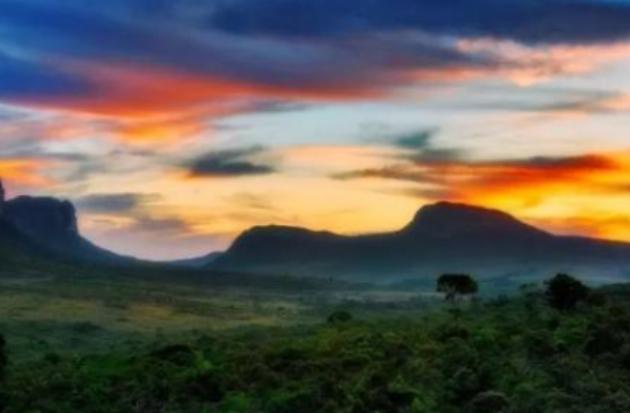 世界上最大的高原，面积是青藏高原2倍，此国还把首都迁移至此！