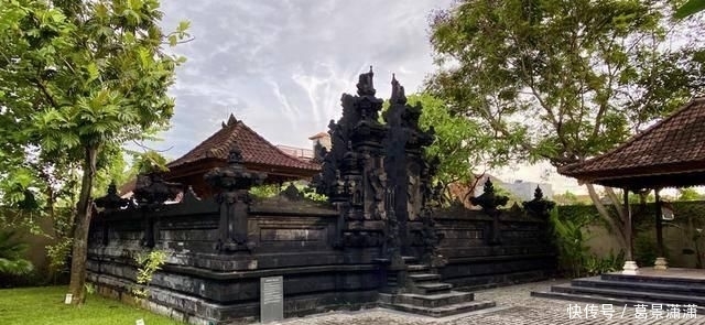 那一刻:在600多平的别墅房睡一晚是啥感觉?推开门那一刻就知道没白来