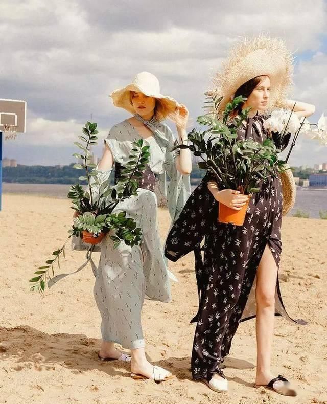  「开叉设计」潮风向：今年的美裙最流行侧开门