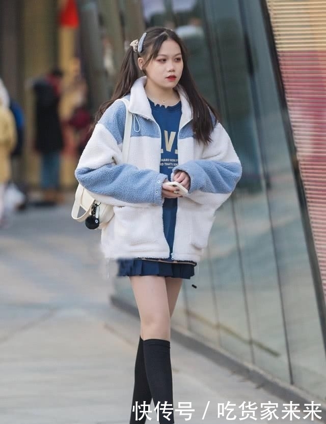 『巧妙』春季穿搭有套路?巧妙露肤新穿法,不走寻常路变时髦
