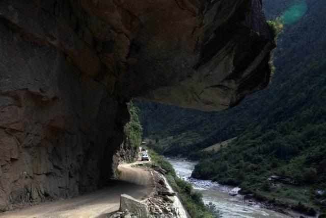 1.4T排量适合走川藏线的车:大家对川藏线的认知,完全就是个错误