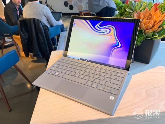 对标Surface Pro 6!三星Galaxy Book 2发布，售价6945元