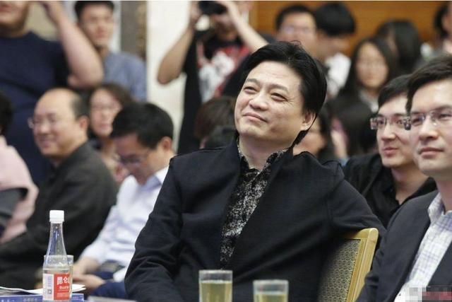 公益慈善不掺假，这次崔永元做到了，微博留言疑似指向冯小刚！