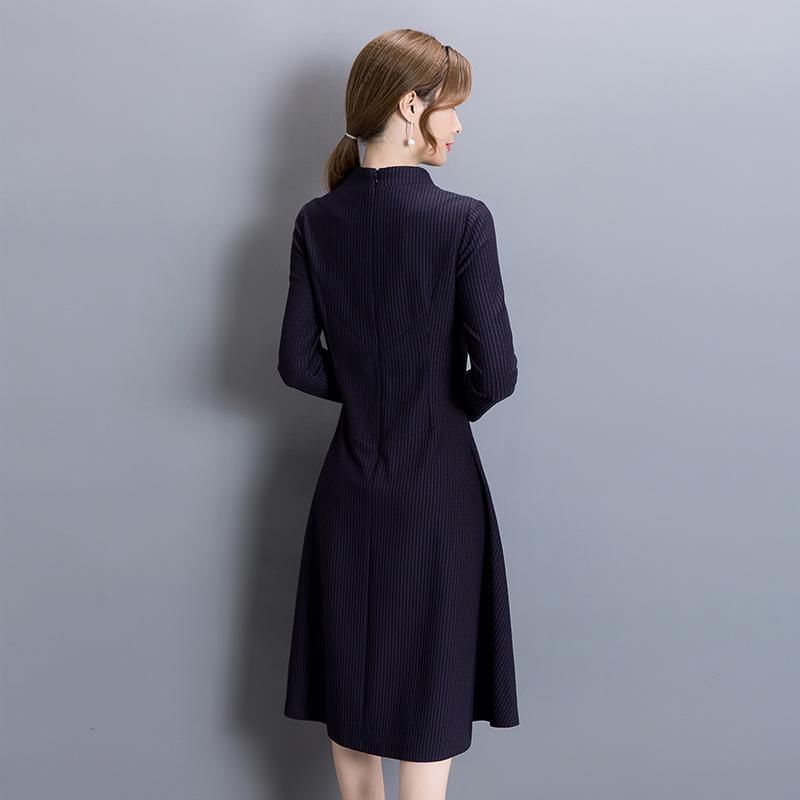 下周我妈结婚，穿这样的连衣裙，美到不可方物，活脱脱像个小姑娘