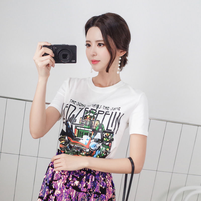 T恤终于创新了!穿脱方便多了，网友:真的长见识了