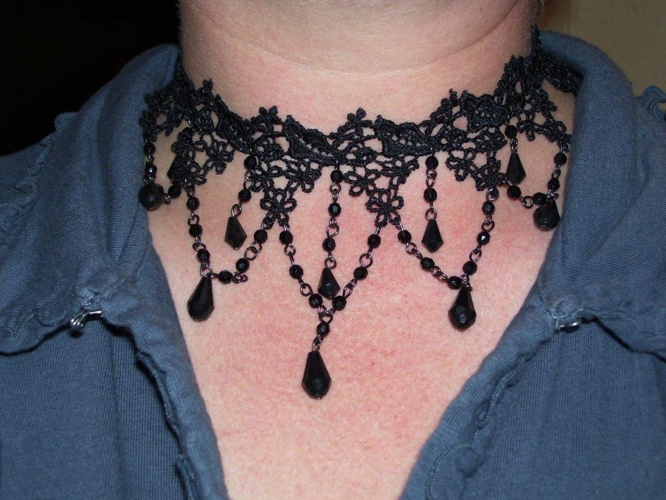 颈纹的杀伤力，少女脸也无可奈何!