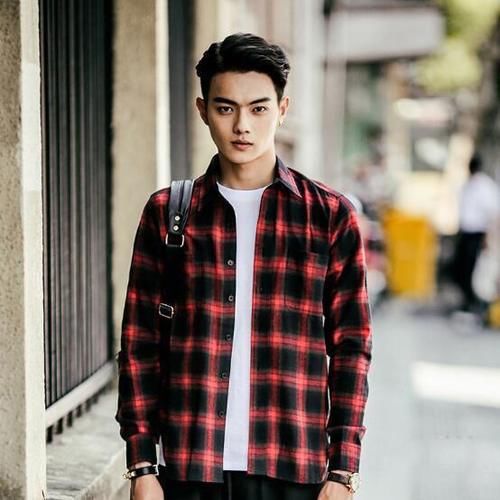  发愁@男生们还在为穿搭发愁？格纹元素穿搭，让你一秒变帅气boy