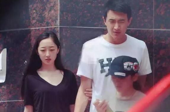 林更新被无良医生臆造信息并泄露，却意外让王丽坤又上了热搜