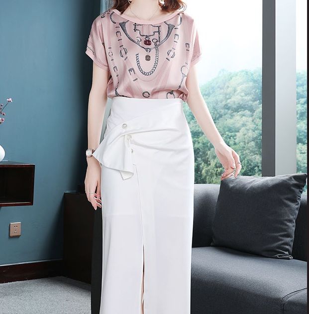 终于找到了，比旗袍还要有气质的连衣裙，美的让男人着迷