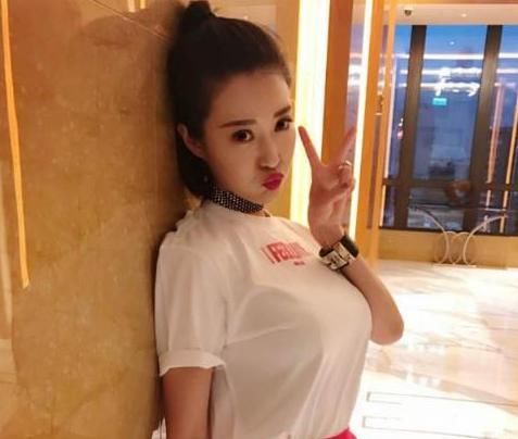 《余罪》徐冬冬的性感生活照，让人欲罢不能!