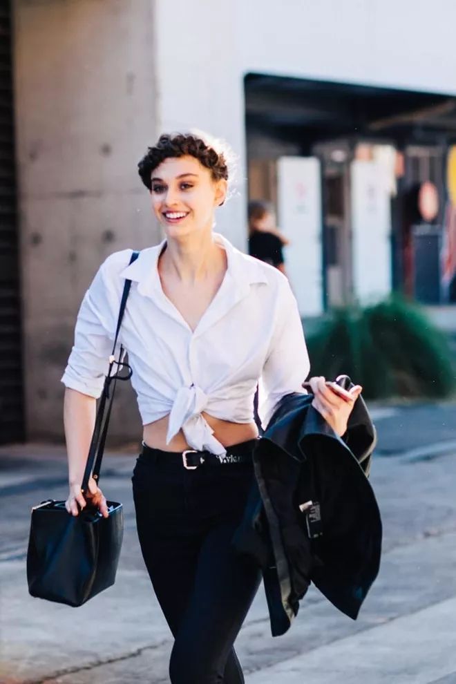 那些真正时髦的人 打折季只买这些