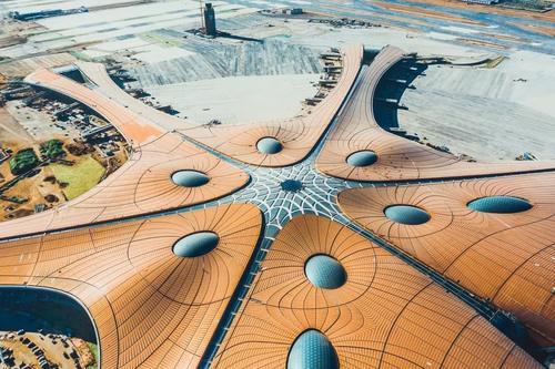 又是中国！！！全球最魔幻的机场建成，背后满满的黑科技...