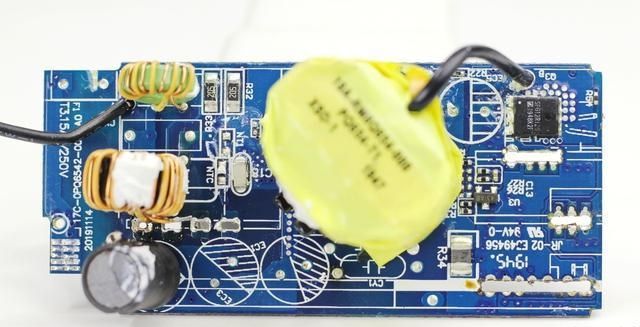  『倍思65W氮化镓』拆解报告：Baseus倍思65W 2C1A GaN氮化镓充电器BS-C915