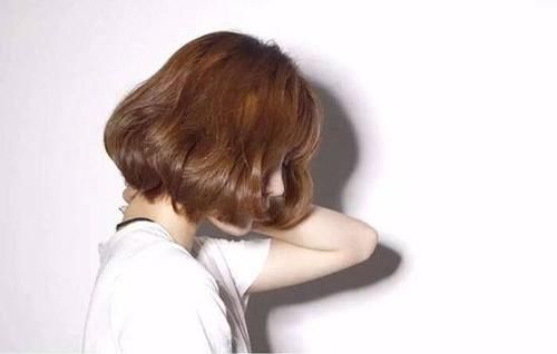  『褪色』木北造型告诉你染过的头发怎么褪色 头发染色褪色的妙招