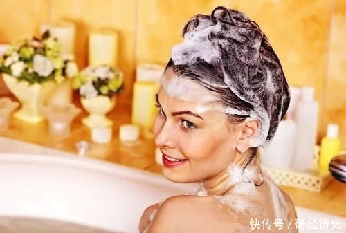  「适合的洗」头发多久洗一次最好？多数人一直都做错了，难怪掉发严重发际线高