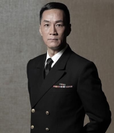 【家暴】她曾与刘晓庆齐名,被前夫家暴,嫁小8岁冯远征,65岁被宠成公主