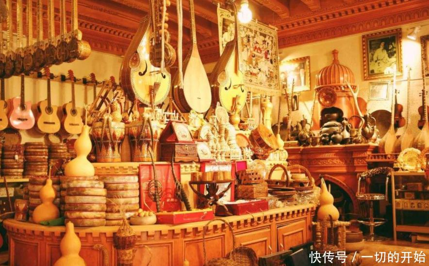 来吐槽一波,旅游途中都买过哪些“奇葩”的纪念品?