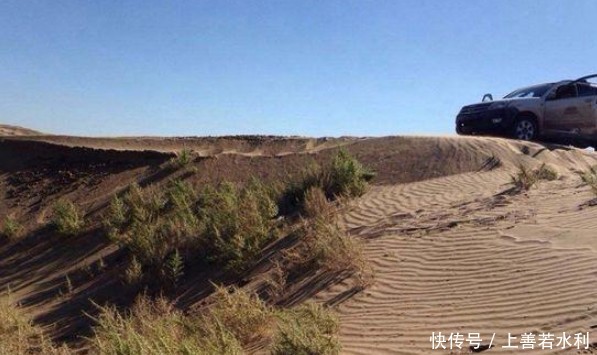  中国人|中国人化废为宝，在这片荒芜的沙漠种土豆，还收获了1万