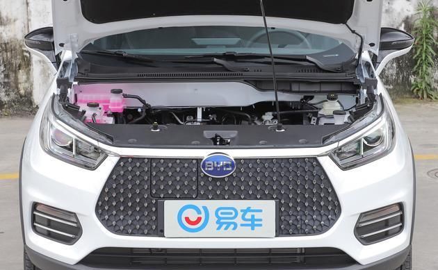 电动机总■小型SUV里的性价比之选 瑞虎3xe VS 比亚迪S2