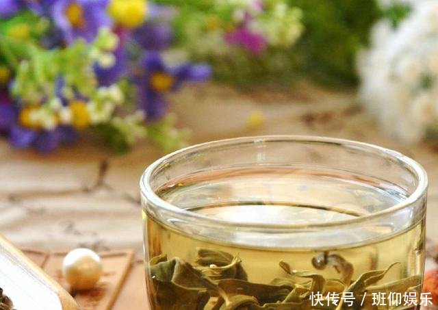 什么泡水能降血压和血脂 t017310094fae93d1f2.jpg