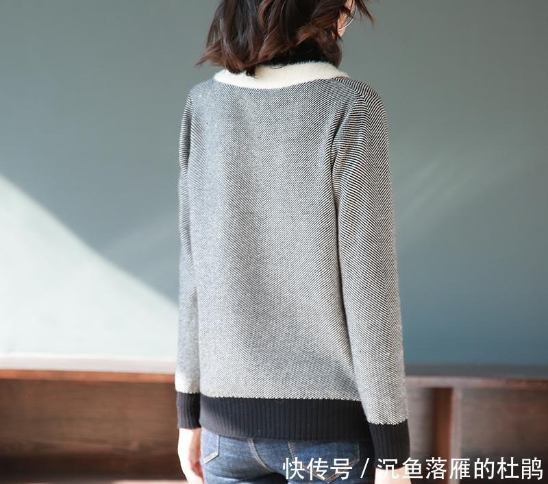  「面料」今春最流行紧身裤还是丢了吧！打春穿这”假两件“，怎么穿都美