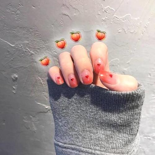 秋意浓，精致美甲加持你的时尚气质