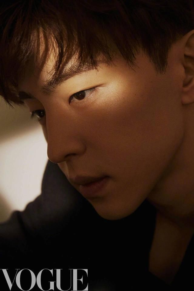 明明是单眼皮，眼睛还不大，邓伦怎么就那么好看