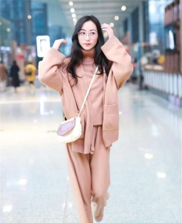  【鱿鱼衣的时】今春卫衣升级了!2020流行这么穿!