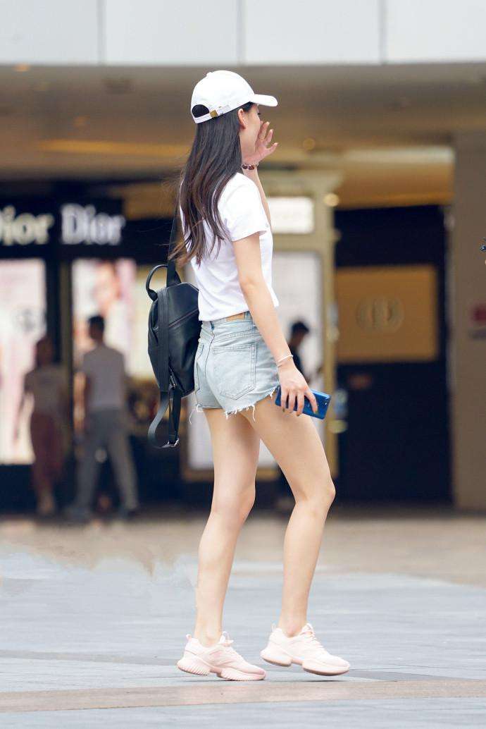 重庆街拍, 时尚清爽风, 秀出青春活力