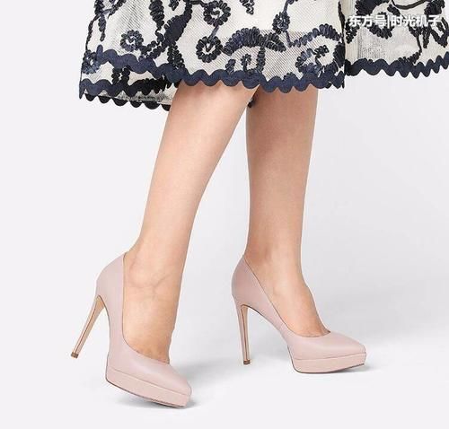 夏季吸睛尖头高跟鞋,彰显女性迷人魅力
