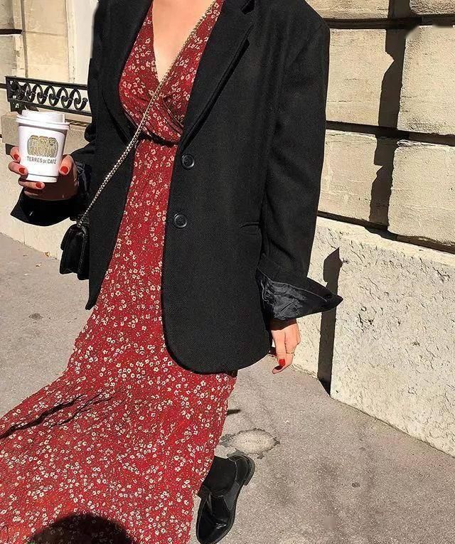  『西装外套』今年春天流行这3款连衣裙美死个人儿，快穿起来！