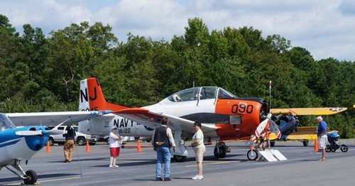 美国一神奇小镇：每家每户都有私人飞机，出行靠飞机且从未堵过车