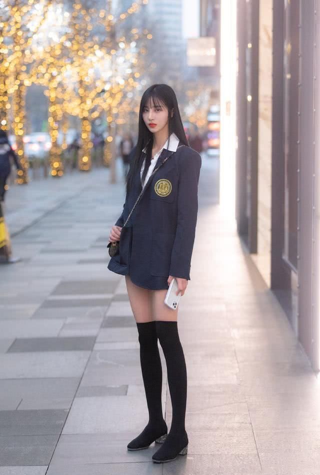  『西服搭配』美好3月怎么穿？一件小西服塑造百变造型，轻松穿出时髦范