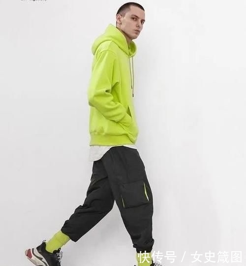 【卫衣】连帽卫衣颜色选得好,造型个性又时髦!这4种颜色就是很好的选择