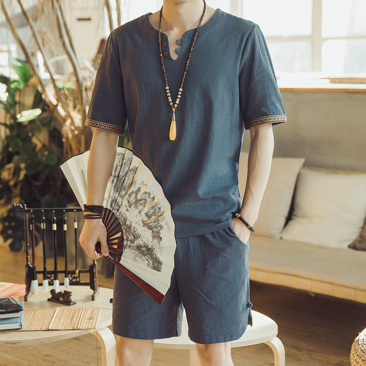 男人千万不要衣塞裤子，学北京男人这样穿，让女神成为你的女人