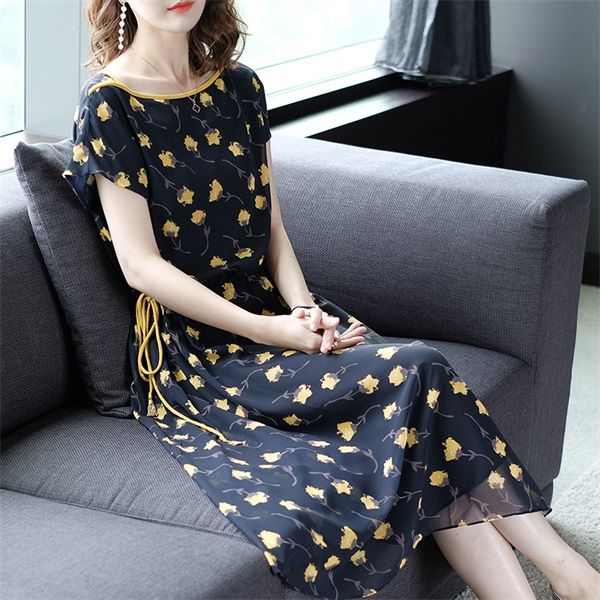 7月份即将上新的碎花连衣裙,显迷人风采,让你轻松拥有别样味道