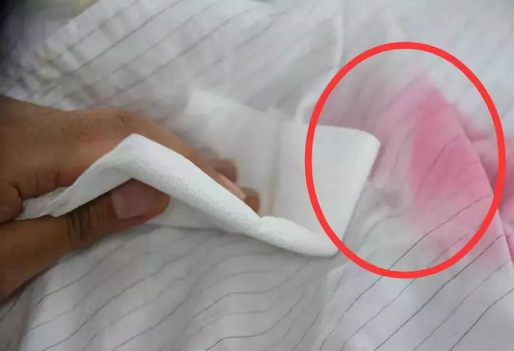  [掉色]为什么越贵的衣服越容易掉色？我们又该如何辨别衣服的质量好不好？