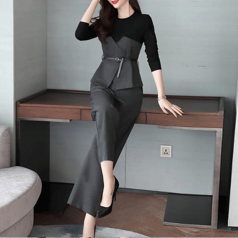 太美了!难怪妈妈不穿裙，穿上新出炉的气质套装，美的不像中年人