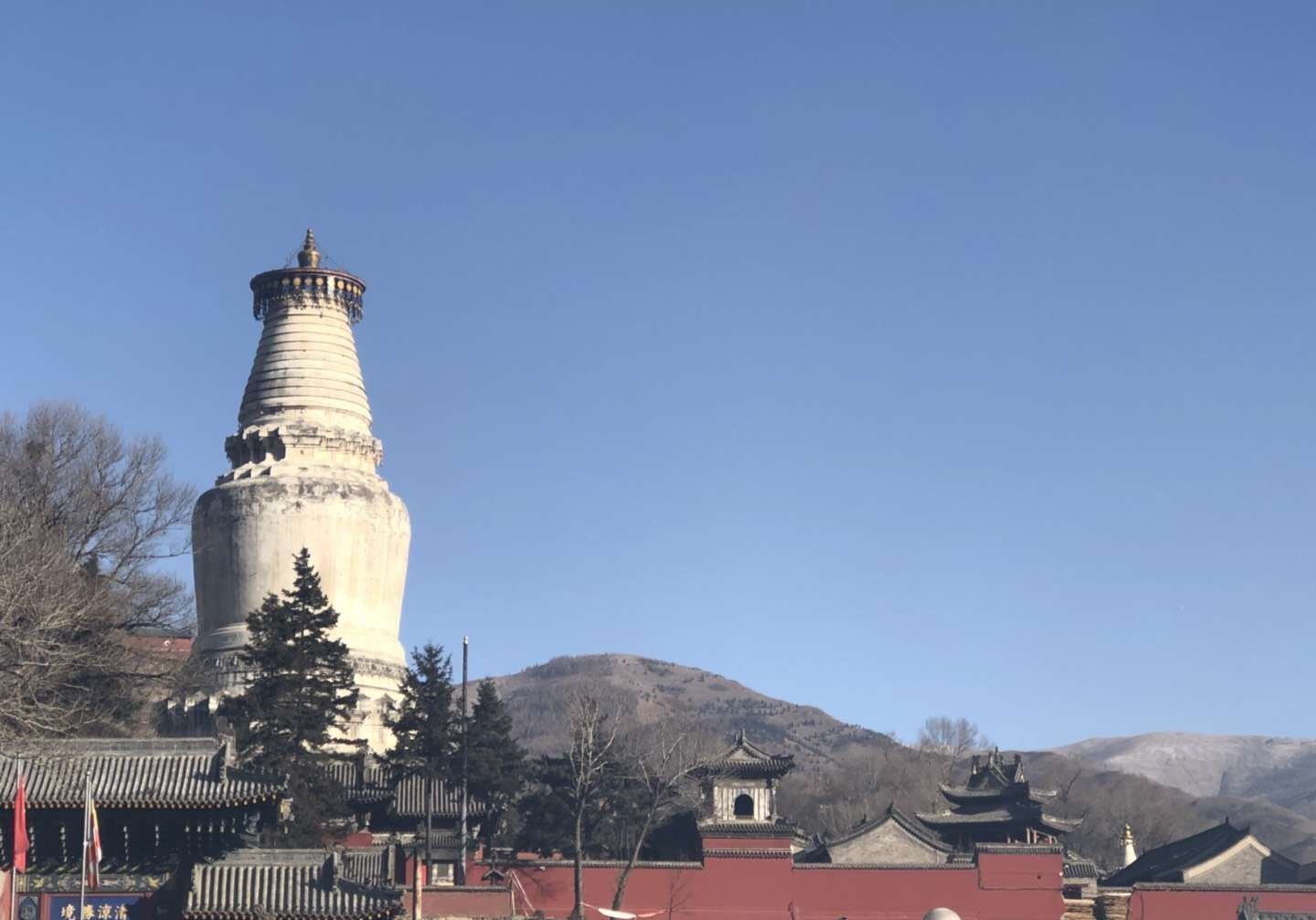 五台山，这里称紫府山，也称作五峰山道场，春节小游五台山