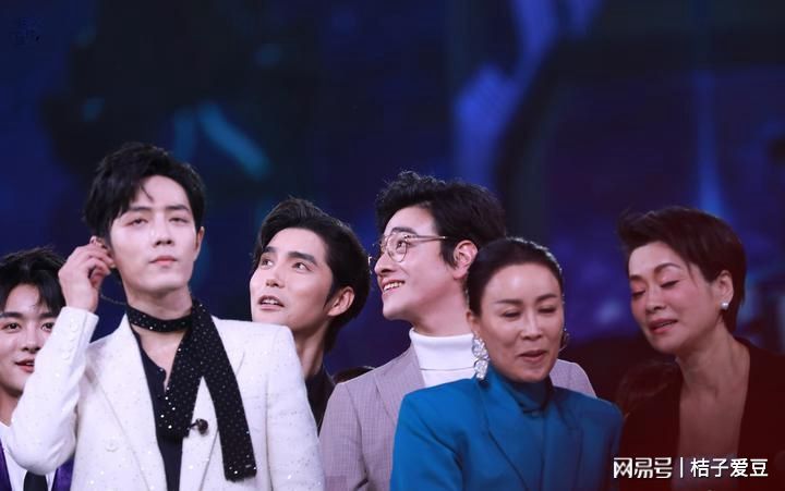 朱一龙阿云嘎同框