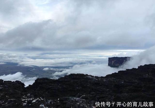 位于“世界尽头”的山峰，一年365天雨水不断，山顶都是钻石！