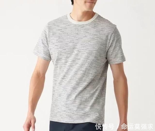 短袖T恤@所有男生!好看不贵的男装试衣间来了!